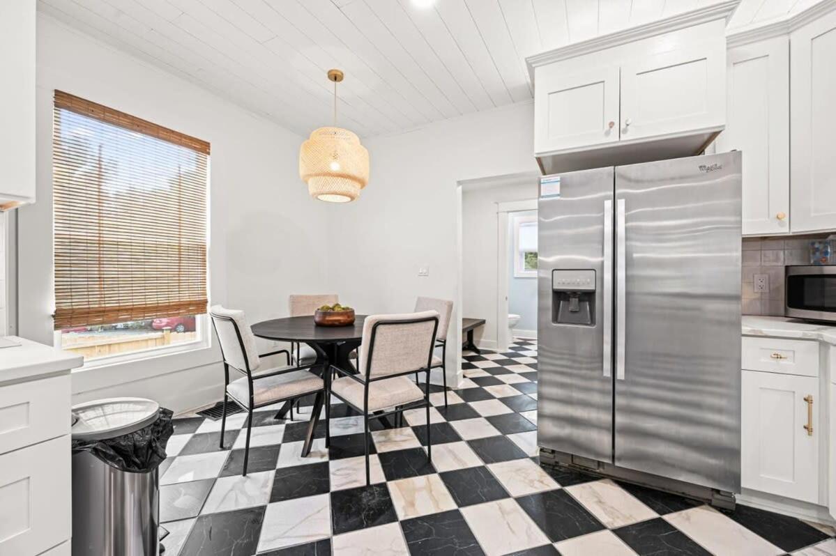 Bungalow On Main - Near Ark Williamstown Exteriör bild